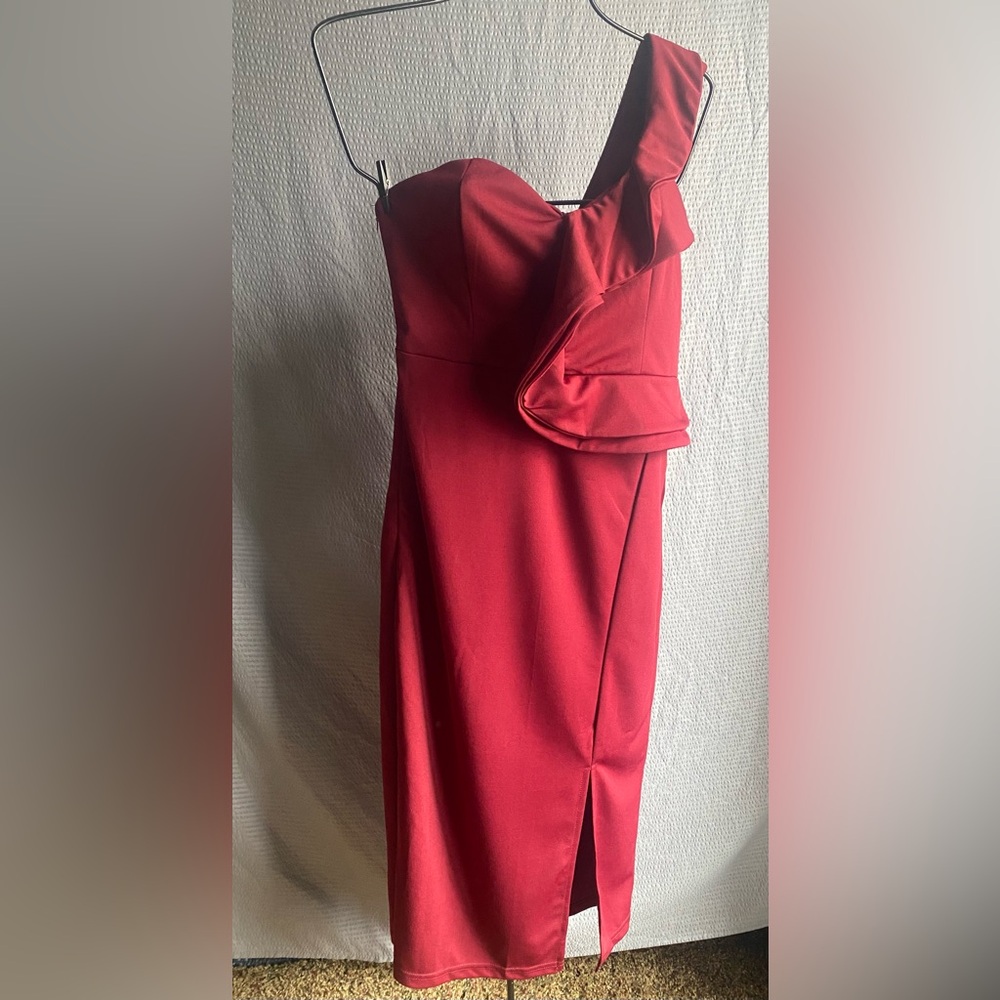 Ecowish One-Shoulder Burgundy Midi Dress Large